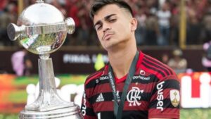 10 craques do nosso futebol que surgiram na Copinha