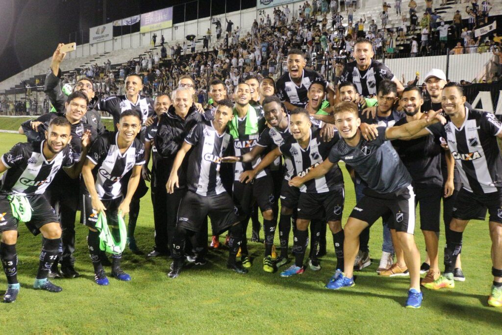Os maiores campeões estaduais do Brasil - vitrine