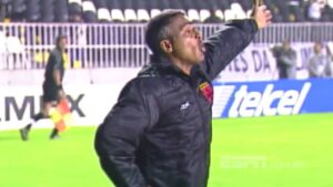 10 jogadores-treinadores do futebol mundial