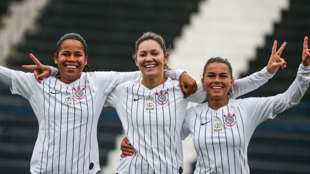 Corinthians feminino é recordista mundial de vitórias no futebol! - vitrine