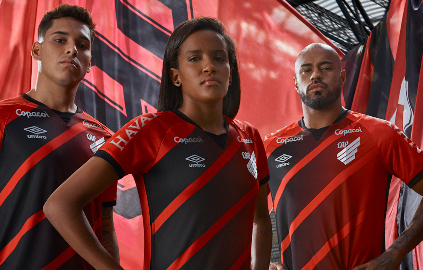 ESCUDOS DO MUNDO INTEIRO: FUSÃO QUE DEU ORIGEM AO CLUB ATHLÉTICO PARANAENSE  (PR)